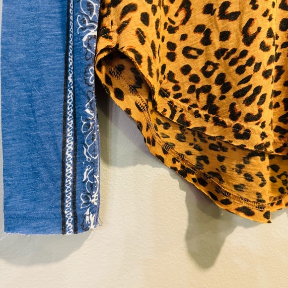 We the Free Friday Night Long Sleeve T-Shirt Leopard Paisley Print Bandana S - Picture 4 of 6